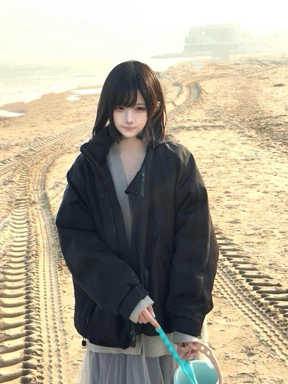 冬季的海。淡淡的