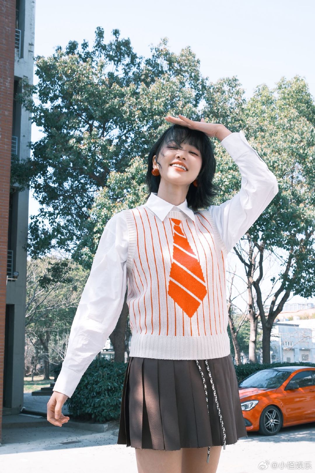 杨紫让黄灿灿好好说话 杨紫黄灿灿演我和闺蜜 《乘风2026》被暖到了！杨紫叮嘱黄