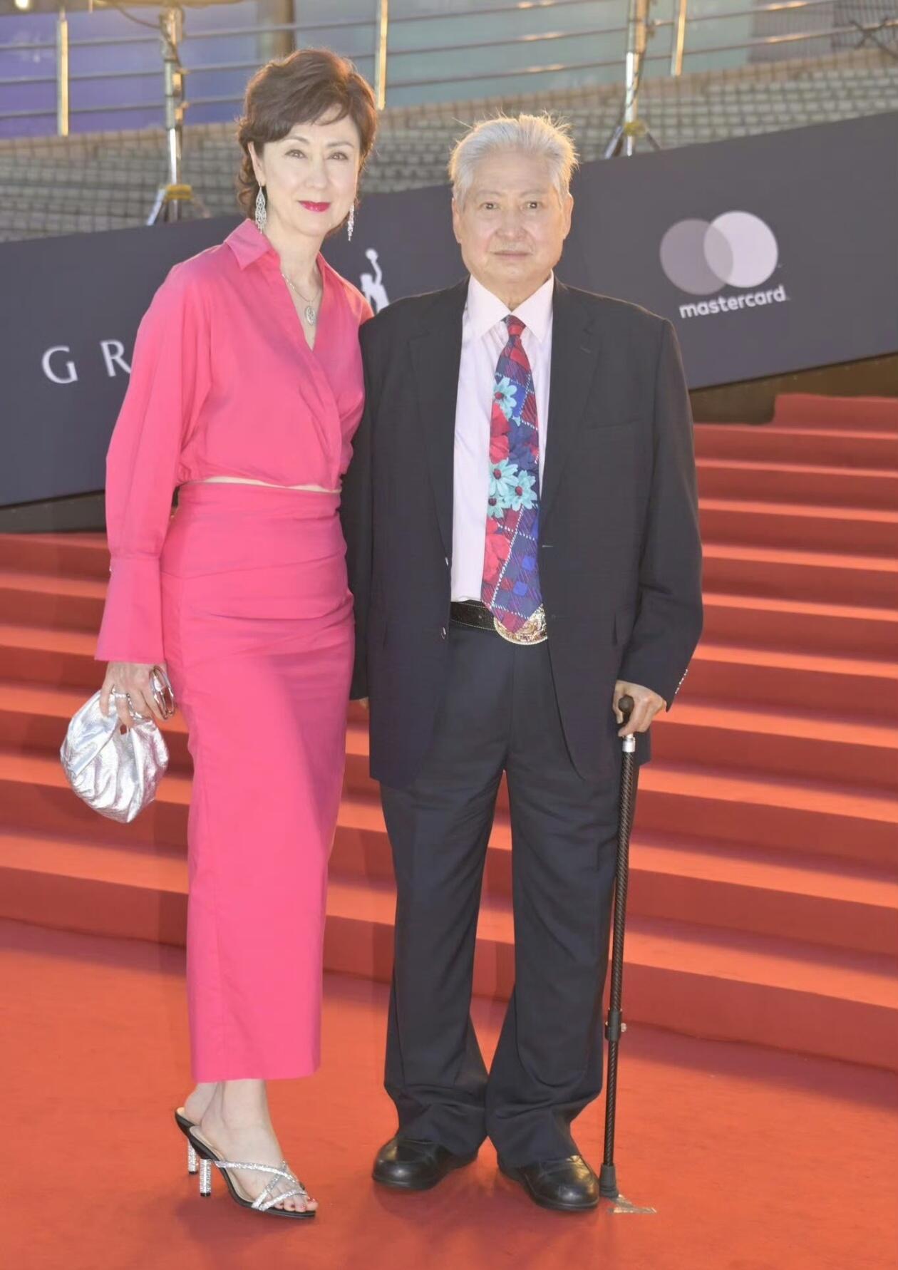 洪金宝以电影为载体，拓宽了中华武术的传播路径，深刻影响了近现代武术文化的传承与发