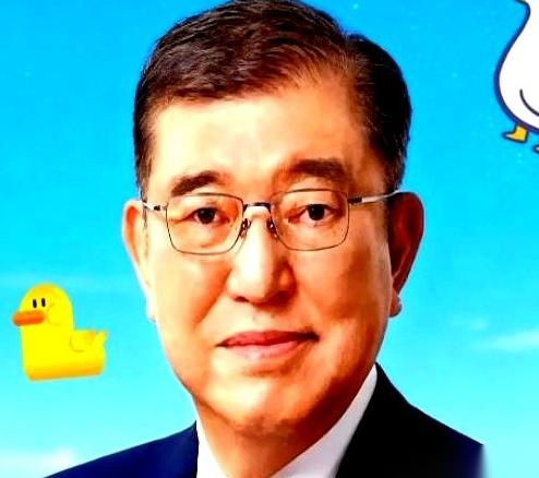 日本前首相，突然自己把家底给掀了。
他说，什么狗屁明治维新，发动机不是他们自己勤