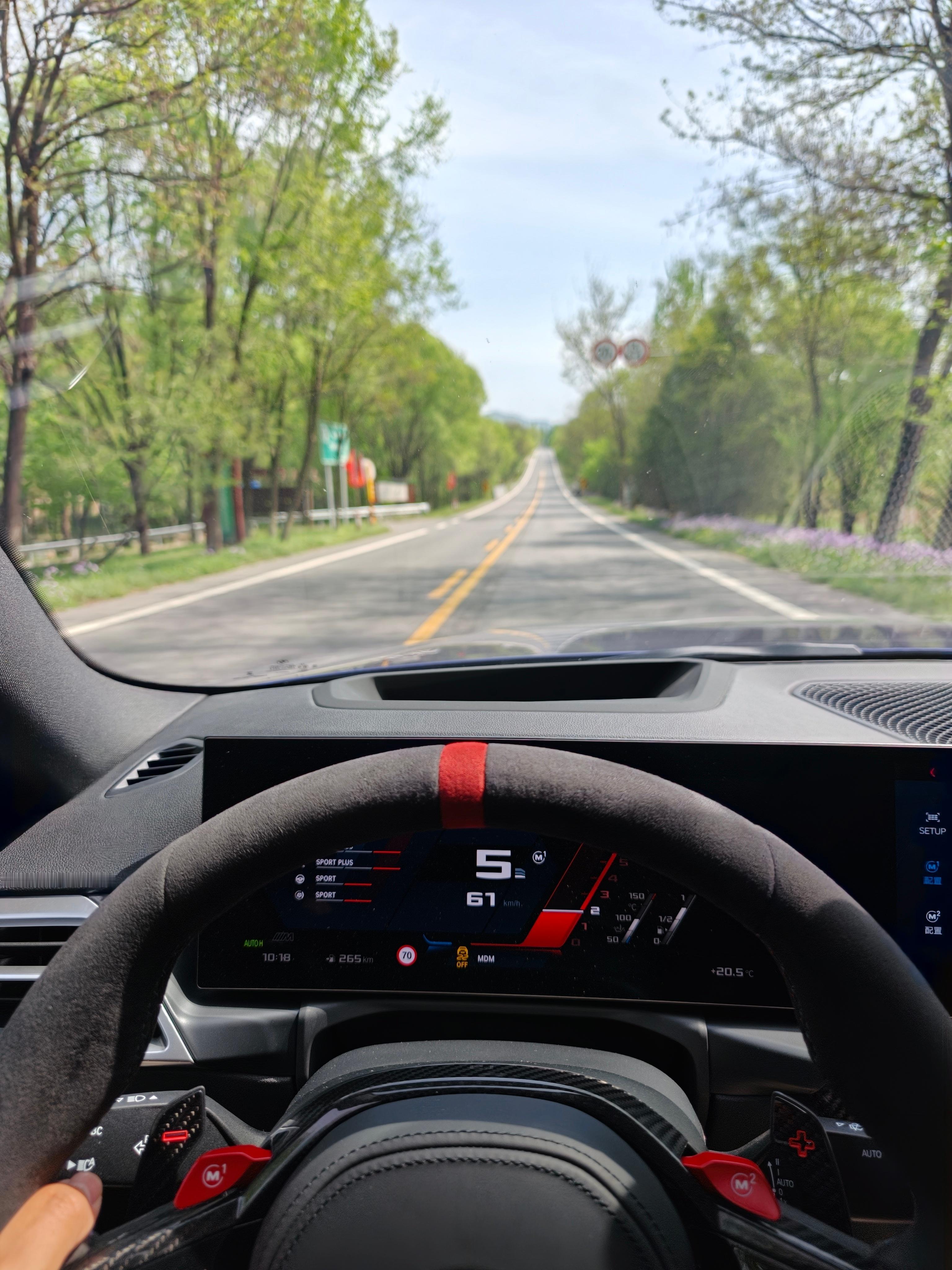各位五一快乐！我的假期Sunday Morning Drive已完成昨天又拿到M