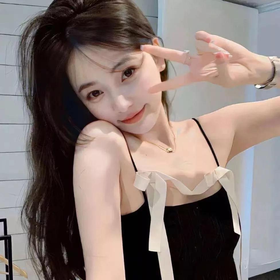 少女甜美自拍，可爱手势加分！甜美自拍 精致少女自拍 少女心自拍 甜系自拍写真 少