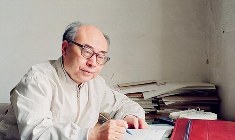 美国人查了整整20年，死活想不通一件事：当年的中国穷得叮当响，原子弹才响了三年，