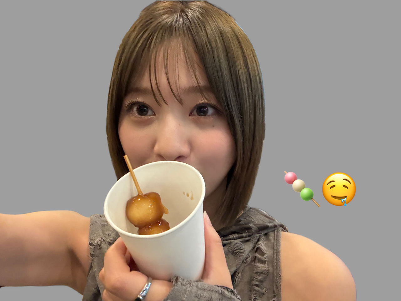 すずか「自撮りをしてるとちょこんとよく写りに来てくれるかわいいりなし。今日は休憩