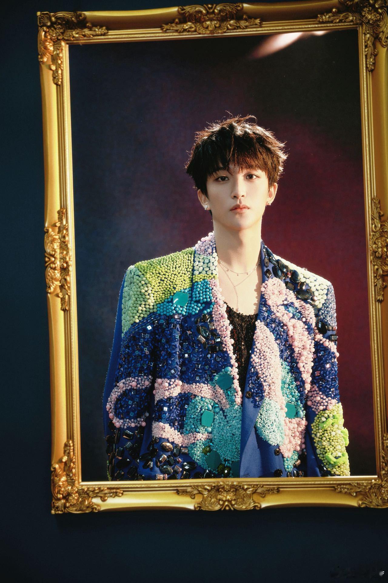 黄子弘凡鸟巢演唱会定档狠狠破防！黄子弘凡从来不是说说而已，一句要站上鸟巢的心愿，