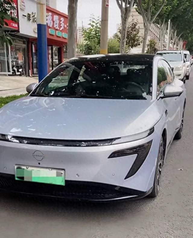 日产N7，舒适出游