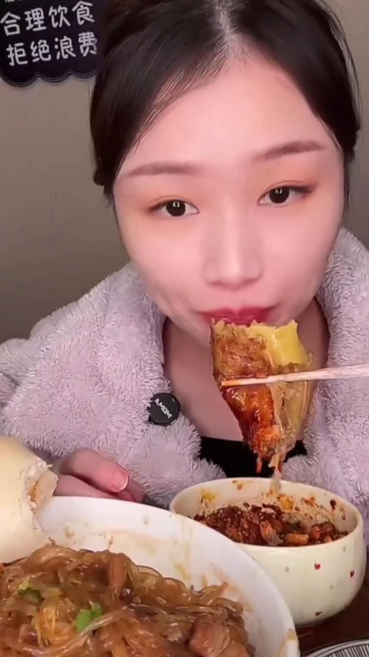 酸菜一号链接。
包包子、做馅老好吃，做馅饼、包饺子真的很好吃。油饼直接空气炸锅油