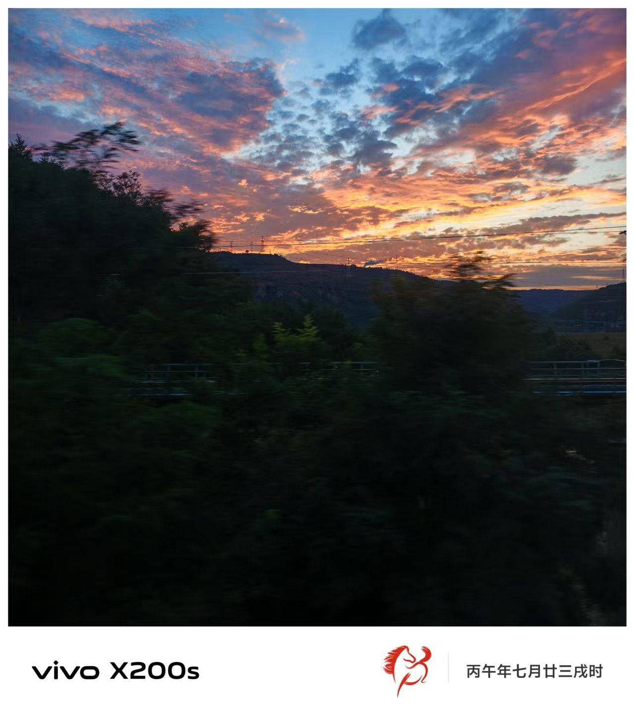 古道西风瘦马，夕阳西下，断肠人在天涯！