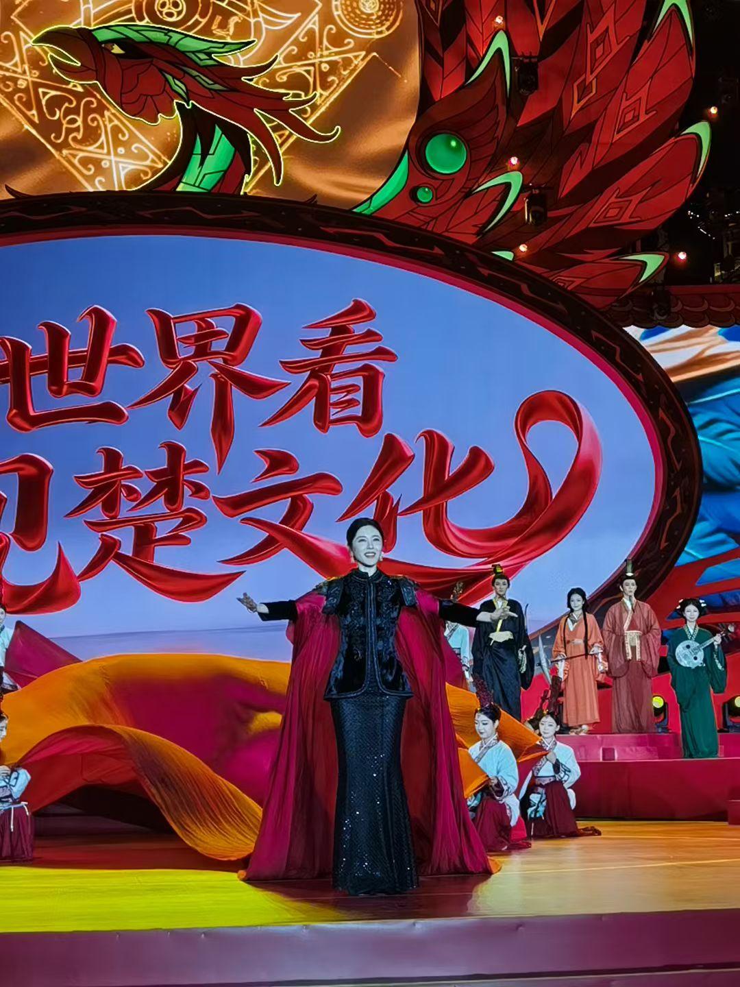 荆州第二届楚文化节开幕式预演现场（群众专场），曾黎惊喜现身，舞台美轮美奂！
