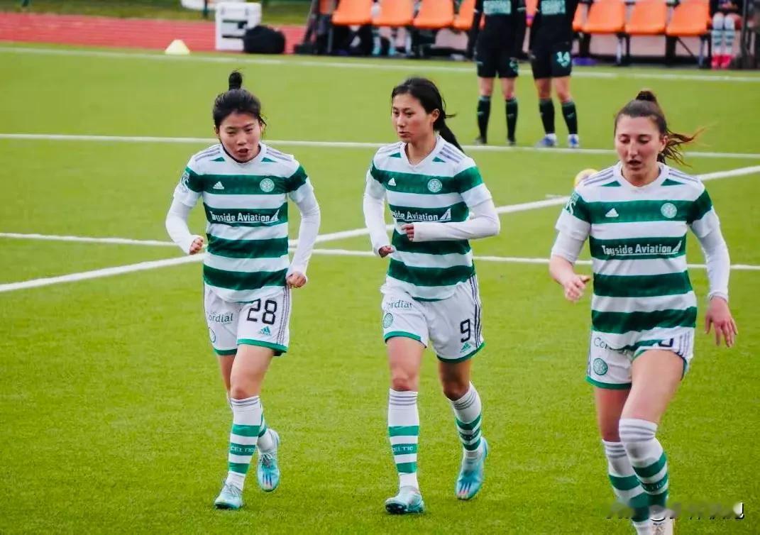 苏超凯尔特人女足俱乐部前一天刚官宣假双胞胎沈梦雨、沈梦露离开，随后就官宣丹麦22