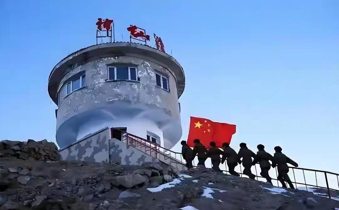 俄罗斯军事分析人士伊戈尔·科罗特琴科曾点破一个现象：美国过去对付对手，总能精准找