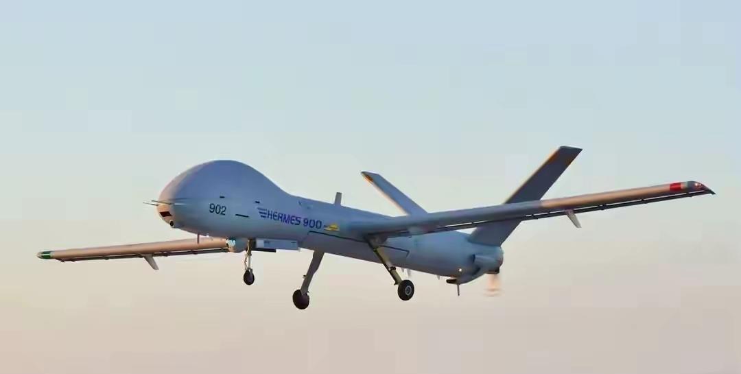 无人机赛跑加速。海湾国家被波及，采购单砸下重金。沙特一次投50亿美元，买下翼龙-