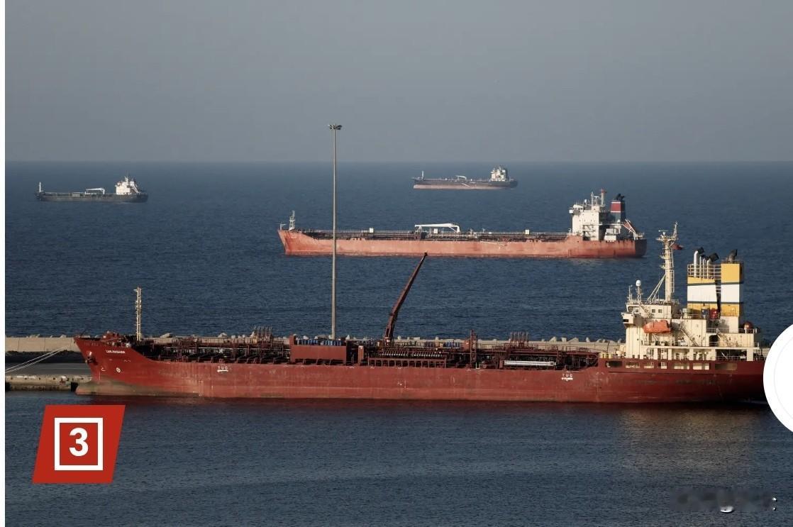 伊朗驻俄大使正式发声：霍尔木兹海峡实施戒严，阻断美军基地后勤补给
 
3月17日