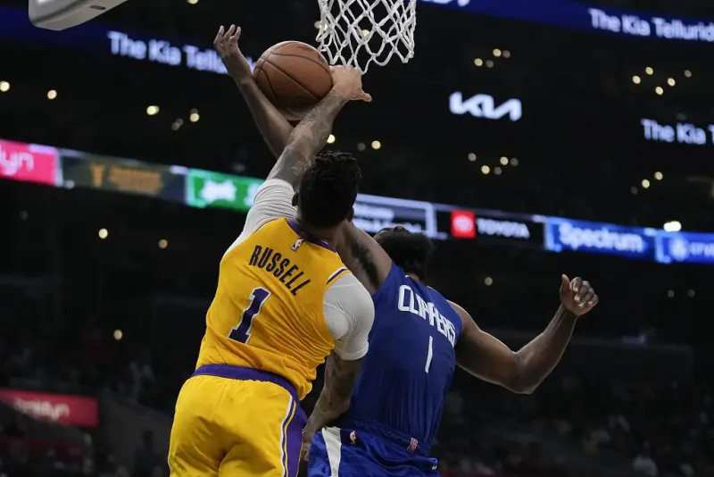 湖人116-127快船，有一说一：1、詹姆斯不打，湖人进攻能流畅，防守更积极，离