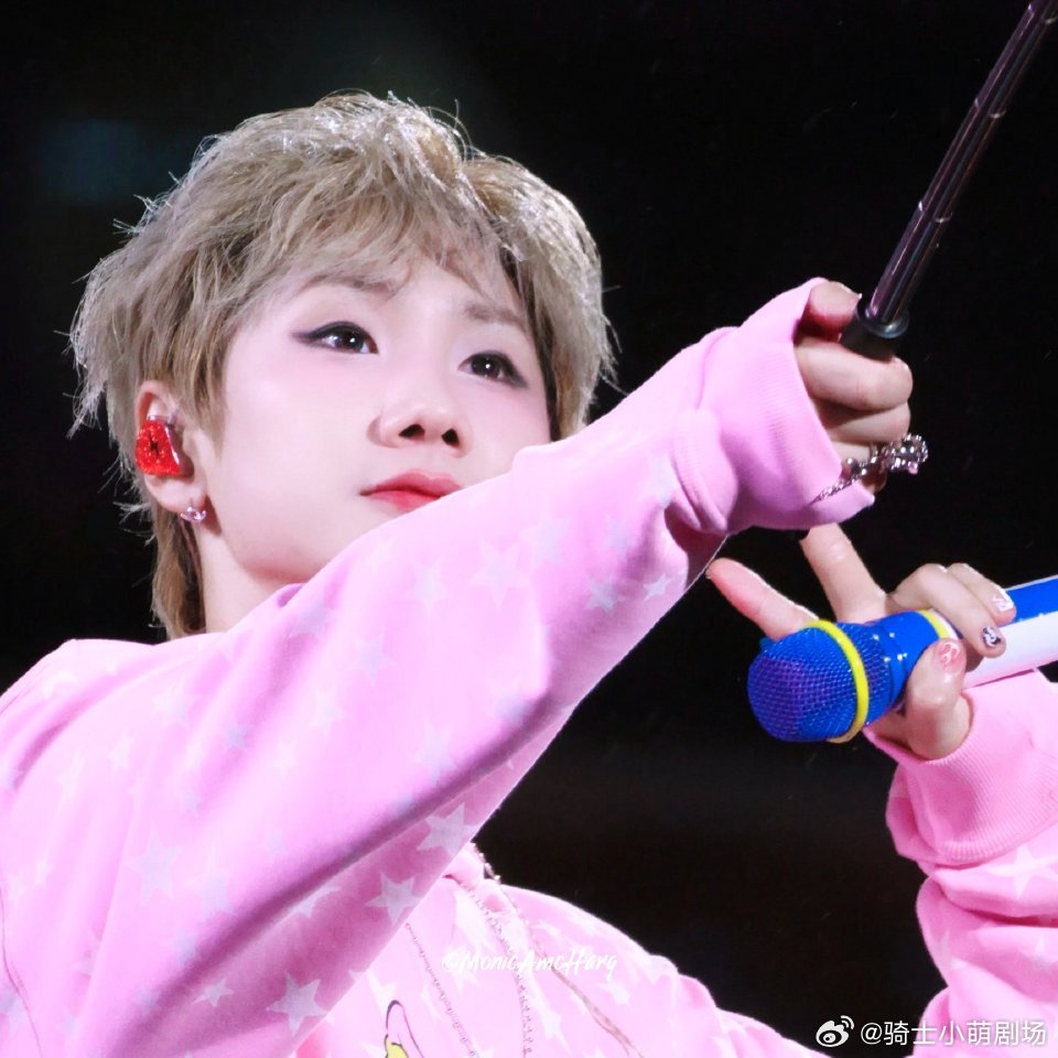 汪苏泷蓄谋已久的我爱你没有麦克风放大，却藏着最真诚的心意，汪苏泷轻声说出的那句我