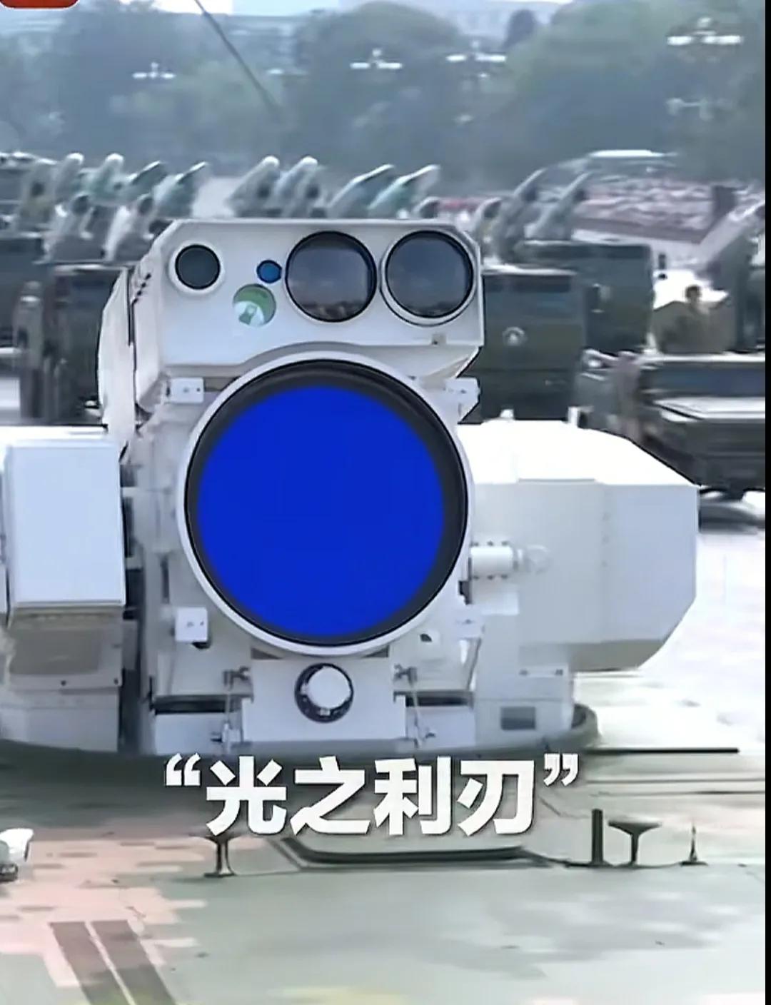 何祚庥老院士对九三阅兵评价说，我们的军事实力跃上了新台阶，现在已稳居世界第二了。