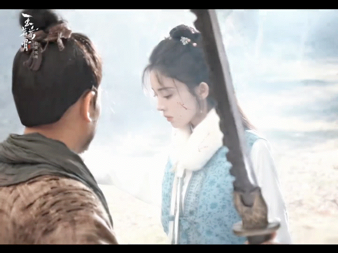 谁家女主每天都在刀吗刀吗 真正的猎人往往以猎物的姿态出现。女主深谙此道，用楚楚可