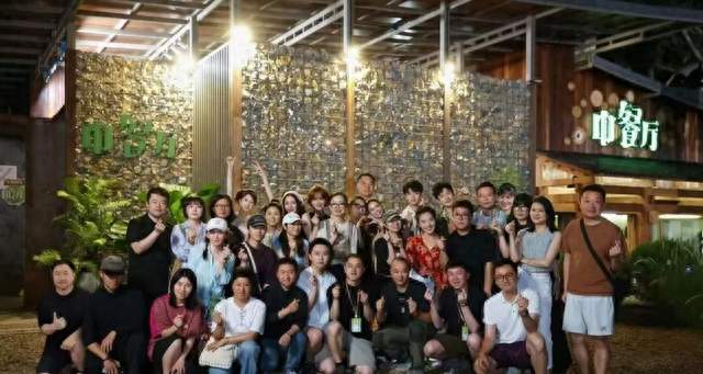 看完《中餐厅10》，我更喜欢姜妍和王俊凯了
