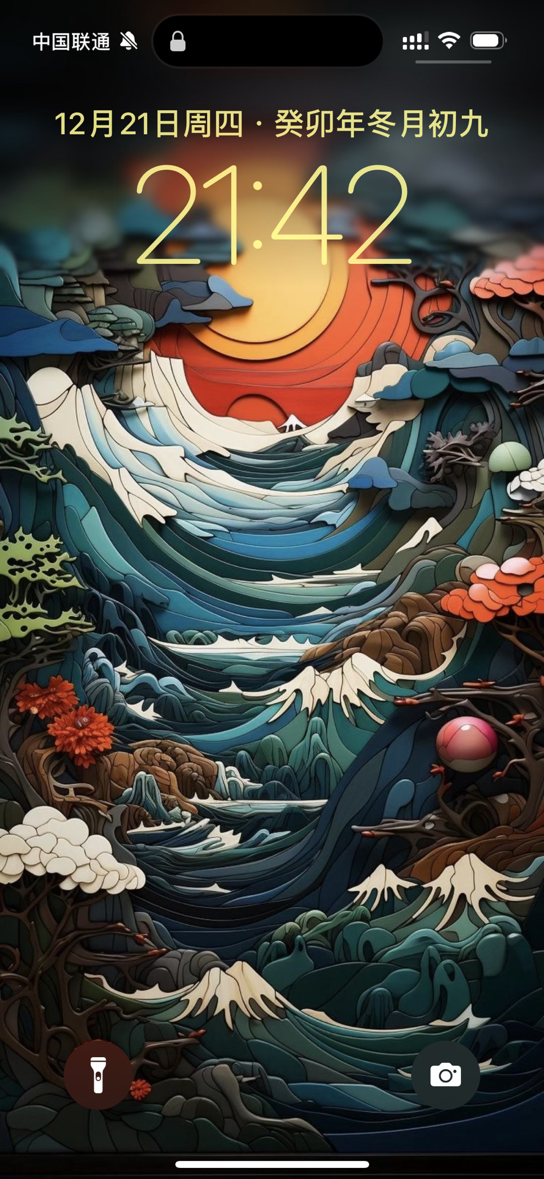 我的一黑一红两部手机的锁屏画面，主打一个喜气洋洋… ​​​