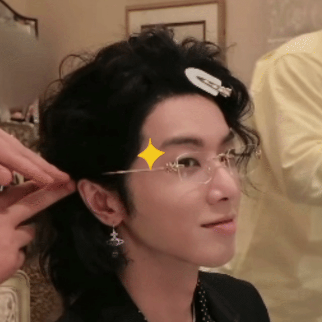 别让华晨宇演大人了  他是一个虫脆的萌萌豆[单身狗] ​​​