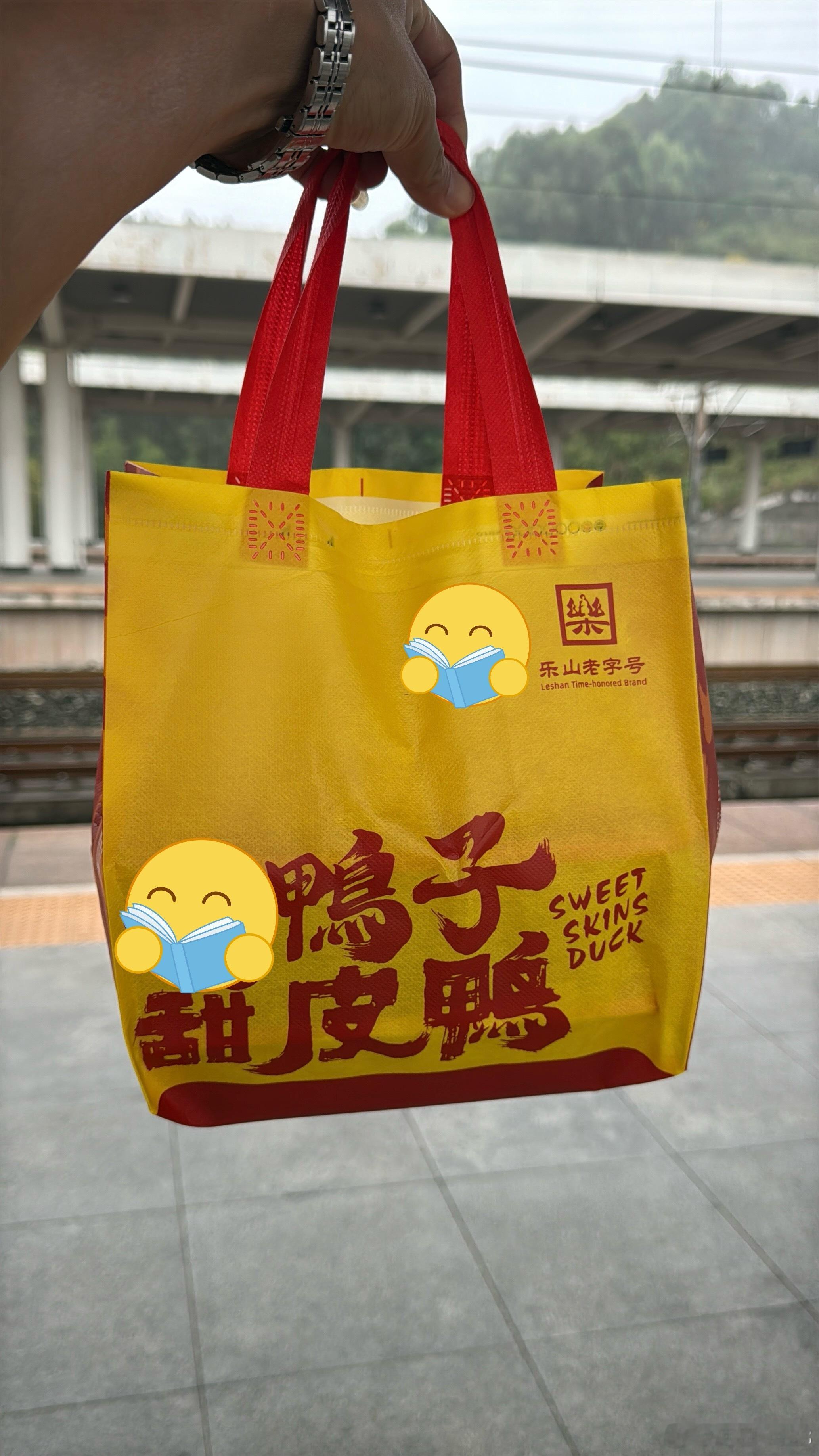 出发酒城看川超，光有好酒还不行，必须给配点下酒菜川超  ​​​