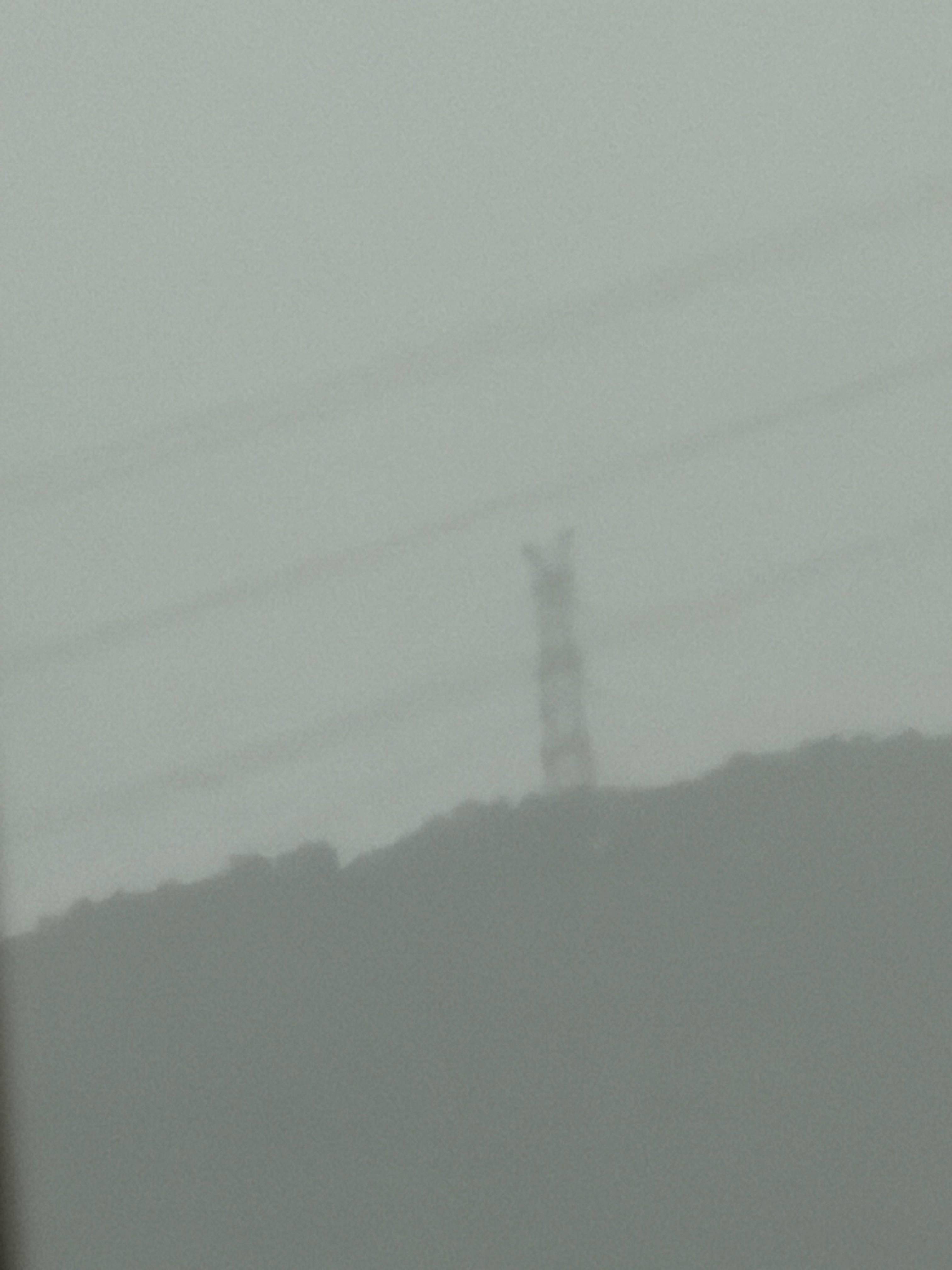 我判断是不是要下雨了就看能不能看清对面山⛰️的轮廓
