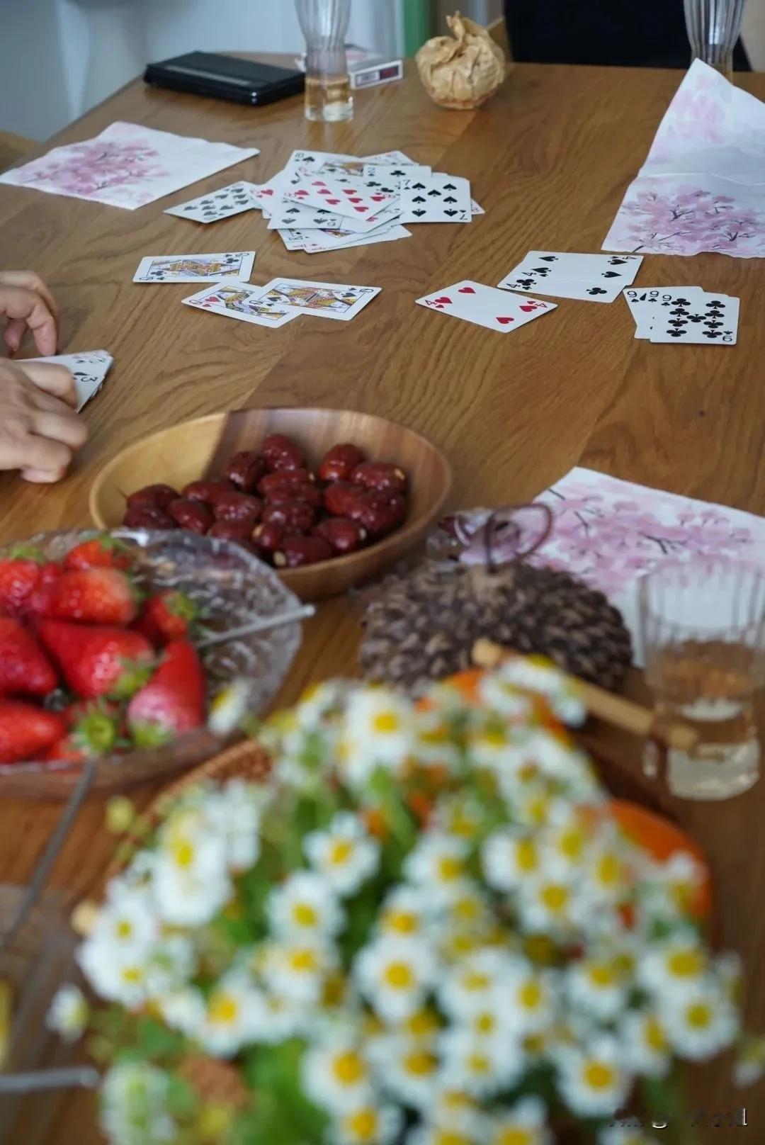 这两天说话太多，感觉气血不足。
你们说话多了会气血不足吗？
女人为什么要补气血？