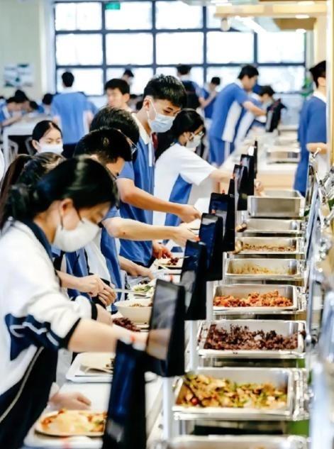 北京下死命令了！2027年底前，所有中小学必须一律取消！必须在2027年12月3