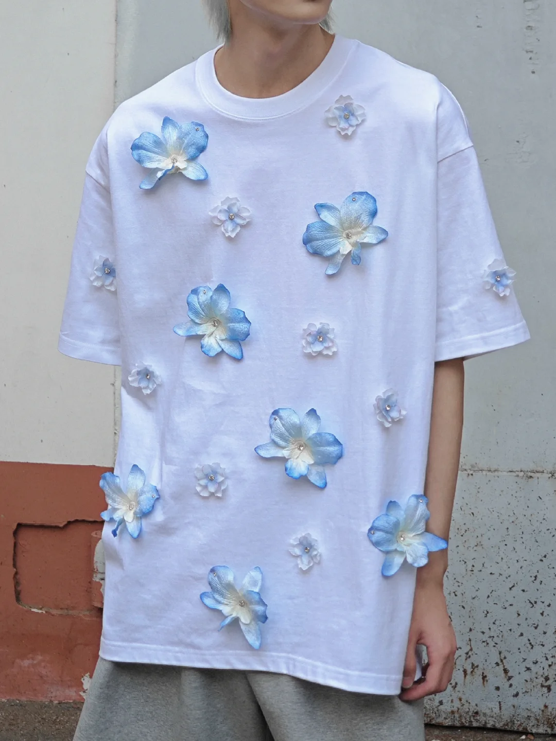 救命！周深生日直播穿了我的設計💙