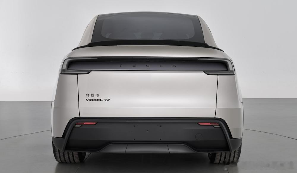 特斯拉Model Y L六座版车型，起售价33.9万元，预计9月启动交付。这款加
