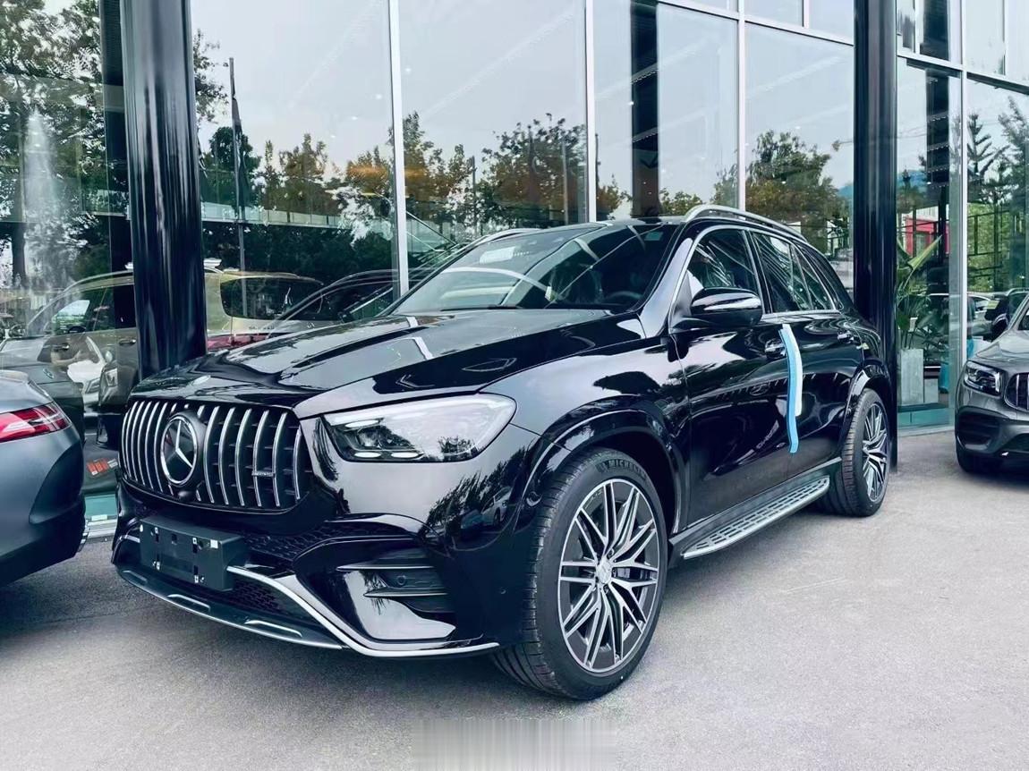 奔驰 GLE53 AMG 曜石黑百万级别六缸性能中大型SUV直接优惠10万块，1