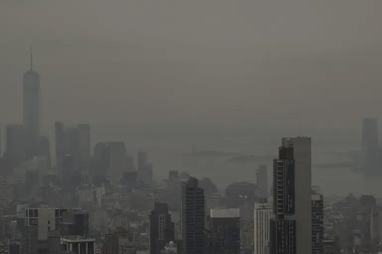 西班牙vs阿根廷 反正，世界杯决赛地，新泽西的大都会人寿球场，以及旁边的纽约市，