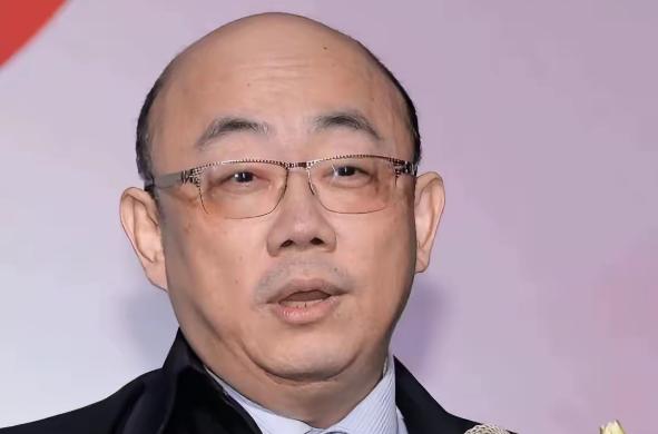 郭正亮直接在电视上掀了矢板明夫的老底：“你本名荆涛，天津生的，户口到现在都是中国