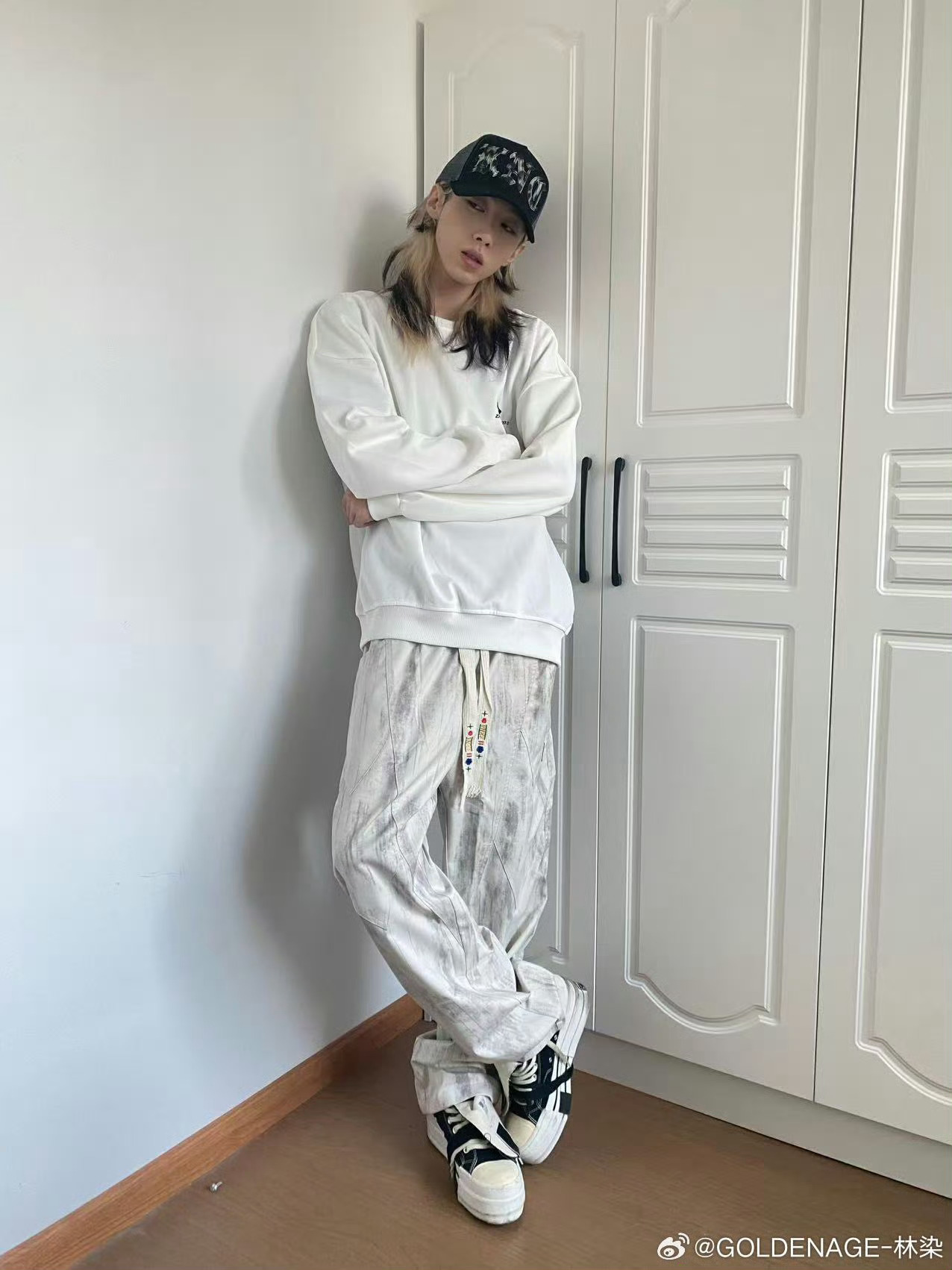 没认出来是林染林染长发裙装直播打瓦前创造营选秀成员林染去做女装直播了，一时间没认