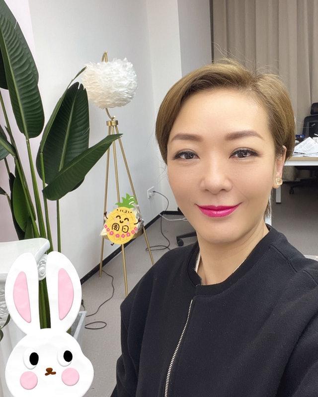 艺人郭少芸904万买入一个实用面积53平方的两房单位收租，低估价一成！
本港租屋