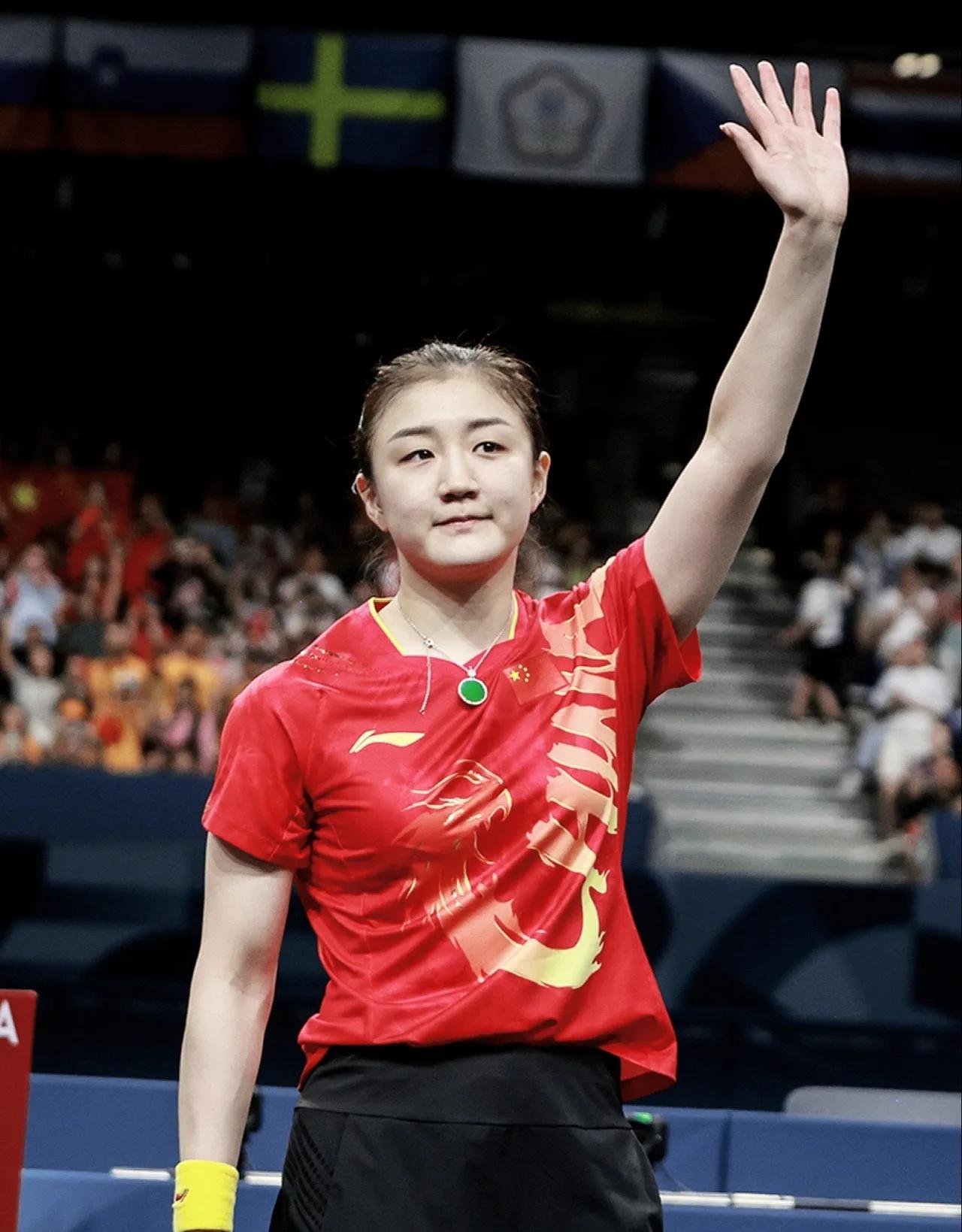 这下好了

差距一下就出来了

世界第一的孙颖莎其实听到陈梦不退役也蛮为她开心的