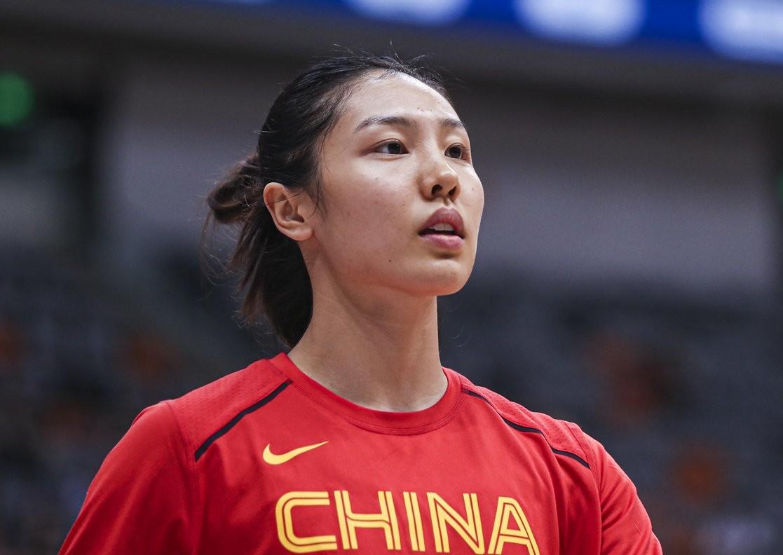 首战即终战，女篮总决赛谁先拿到第一回合的胜利，拿到冠军的概率很大，赛制是1一2一