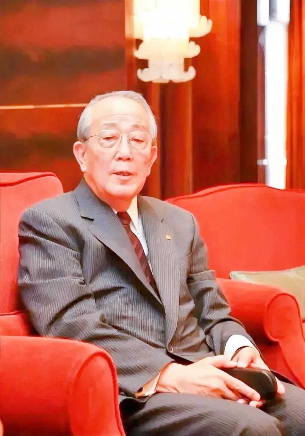 稻盛和夫醍醐灌顶的一段话： “钱没了可以再挣，工作没了可以再找， 朋友没了可以再