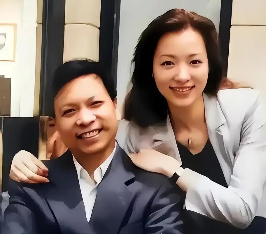 董卿
密春雷
夫妻照