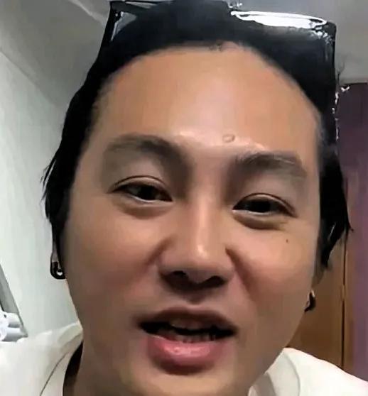 刘建国直播炮轰王伟忠立场问题，台湾艺人发展遇瓶颈，行业规则悄然变化
今天刷短视频