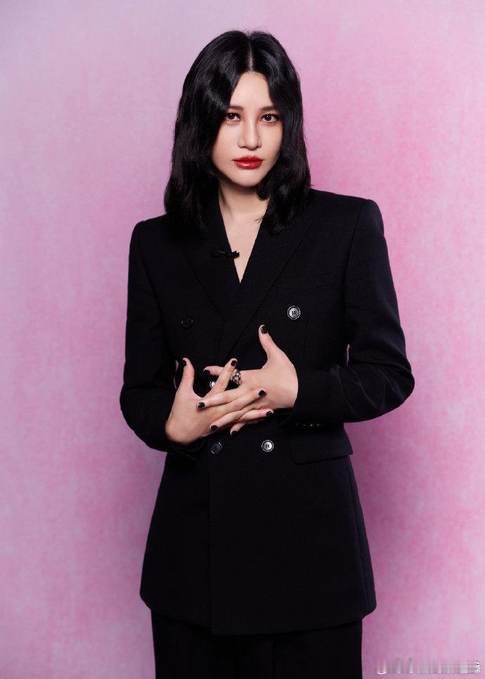 尚雯婕被张雪触动 认真观察、用心思考，尚雯婕在节目里输出的观点格局拉满，不愧是清