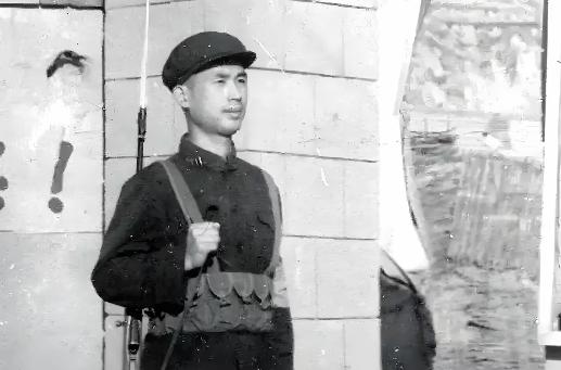 [浮云]1980年，辽宁省政府机关大院的哨兵击毙了一个可疑人员，谁知，案件水落石