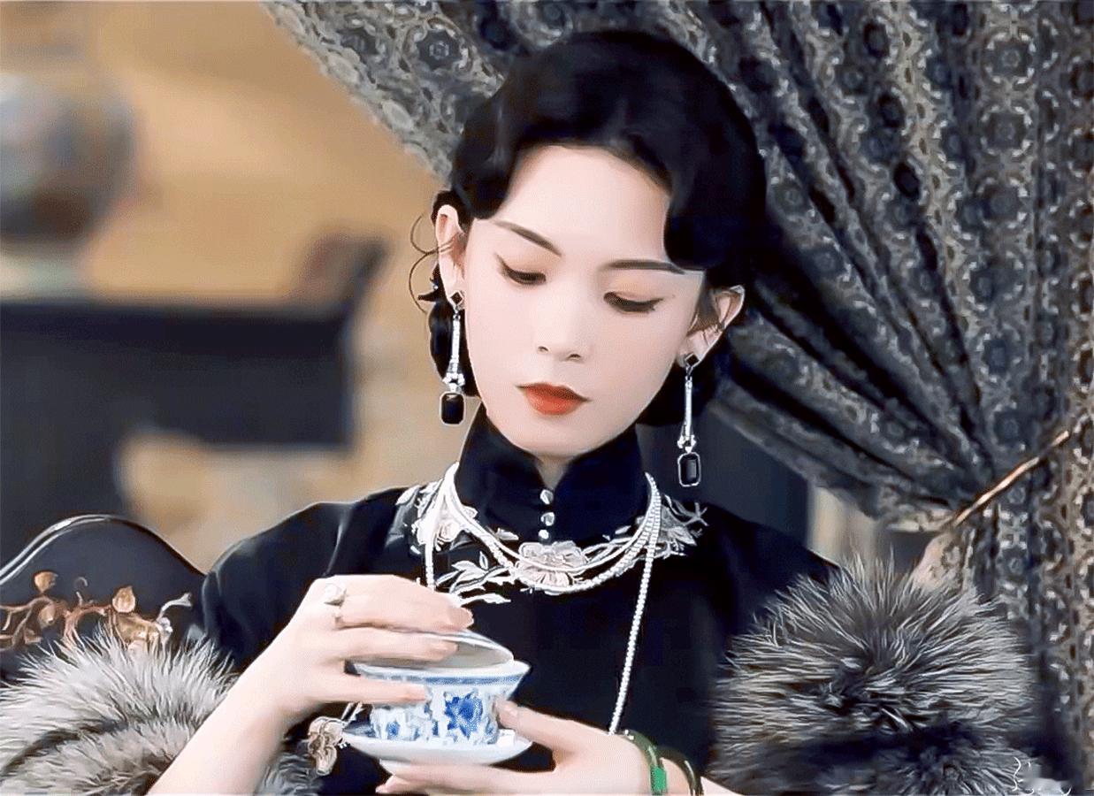 九门预约量破400万找陈瑶演霍仙姑的人简直是个天才，霍仙姑，九门唯一女性当家，霍