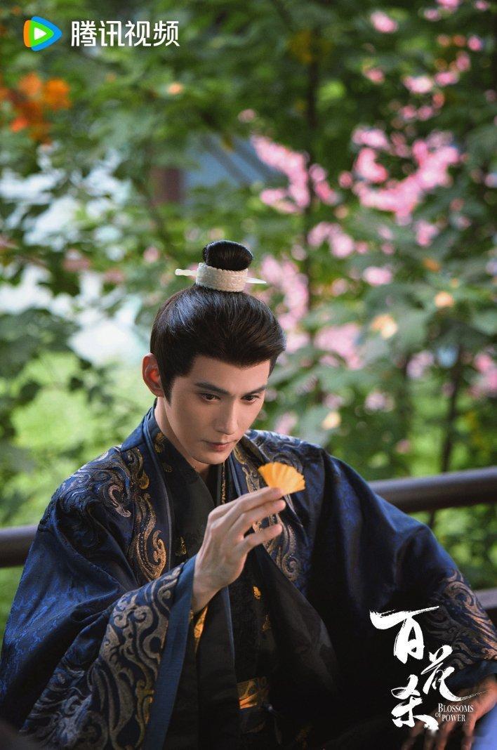 徐正溪萧长卿 徐正溪百花杀 你的柔情似水，你的微笑，你的柔软，你的芳香让我如痴如