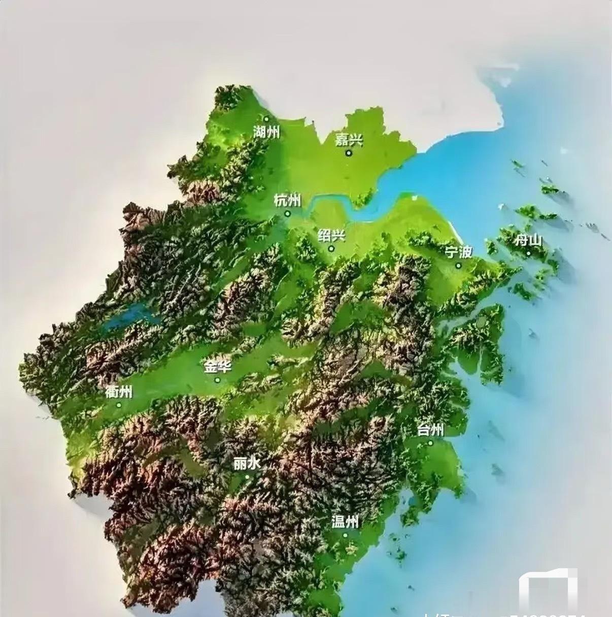 今天上班看到公司楼下的街上砍掉了一些树枝。我这边山多，应该好一些，沿海危险一点。