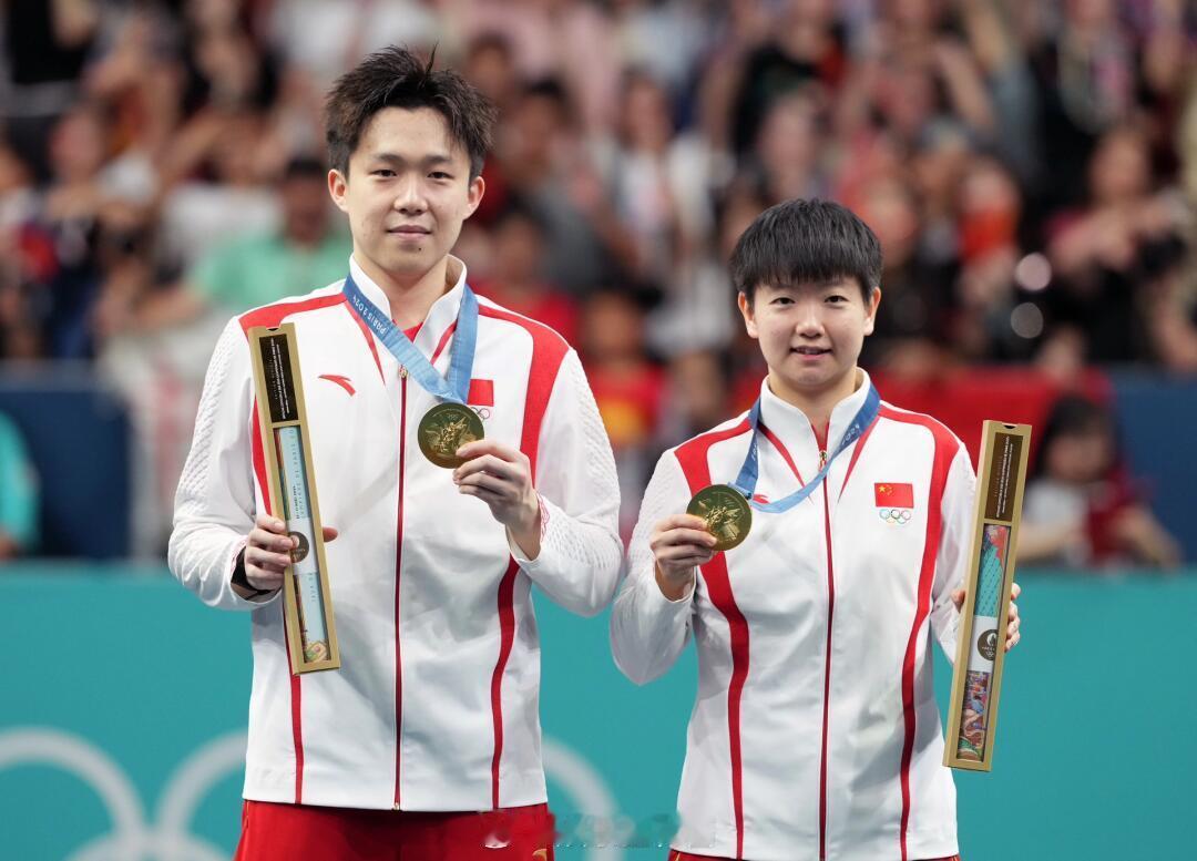 #王楚钦告别巴黎奥运##王楚钦晒国乒合照告别奥运#未来可期！大头洛杉矶见！ ​​