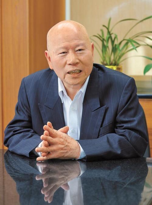 许信良：民进党双任主席 激进台独的顽固推手
 
许信良是民进党第四任、第八任主席