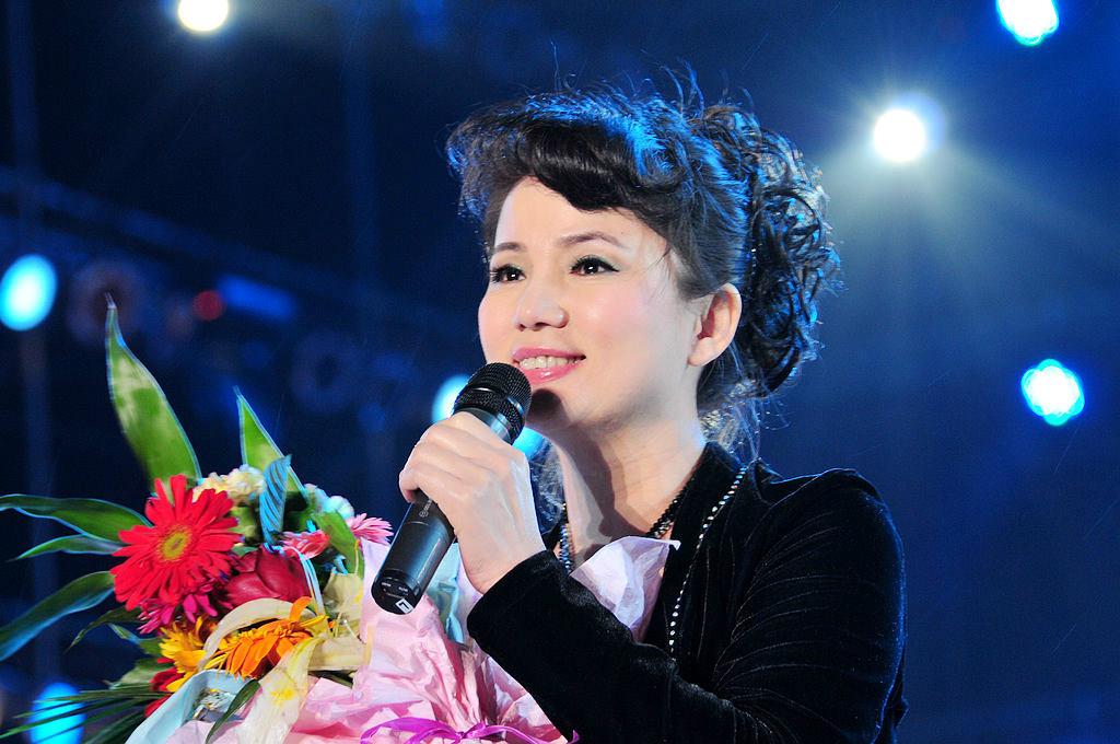 【曾静的人生态度】
        歌手曾静的人生态度，用“冷静”二字概括再合适