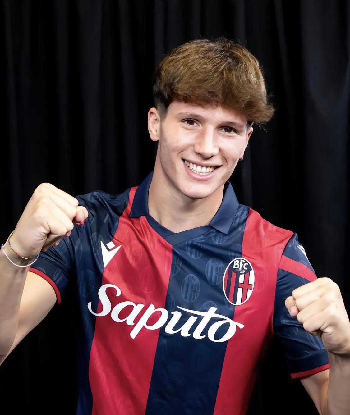 🇮🇹意大利足球🇮🇹
法比安得到了充分的锻炼
当年03级意大利U19中场三
