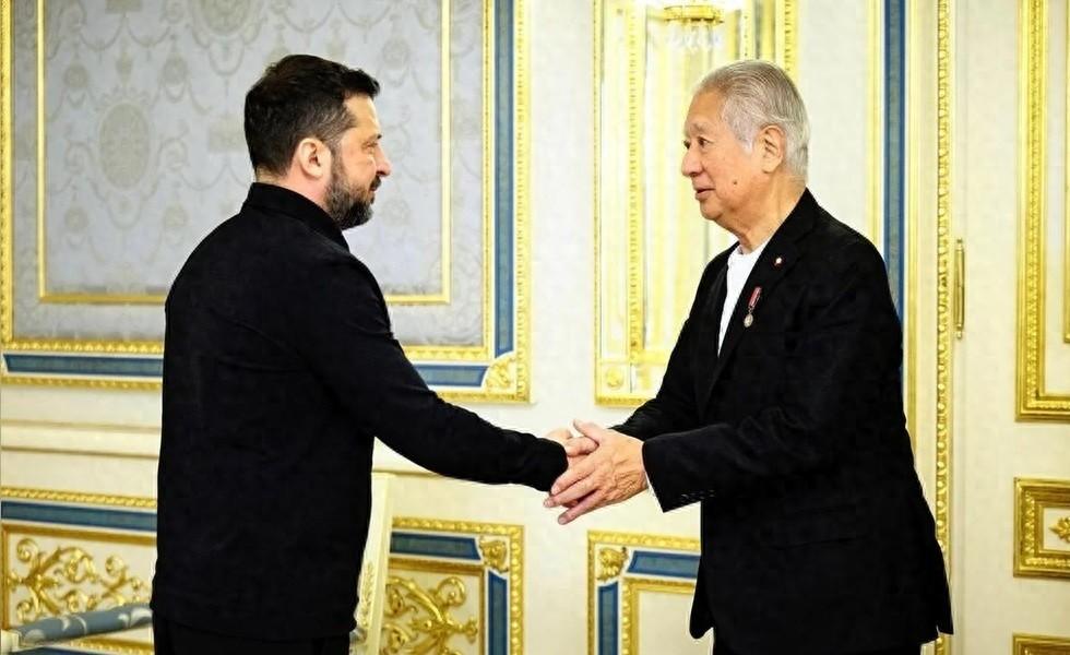 时隔3年再邀日本首相访乌，泽连斯基：热情欢迎高市早苗，被俄罗斯骂得太狠，日本又和